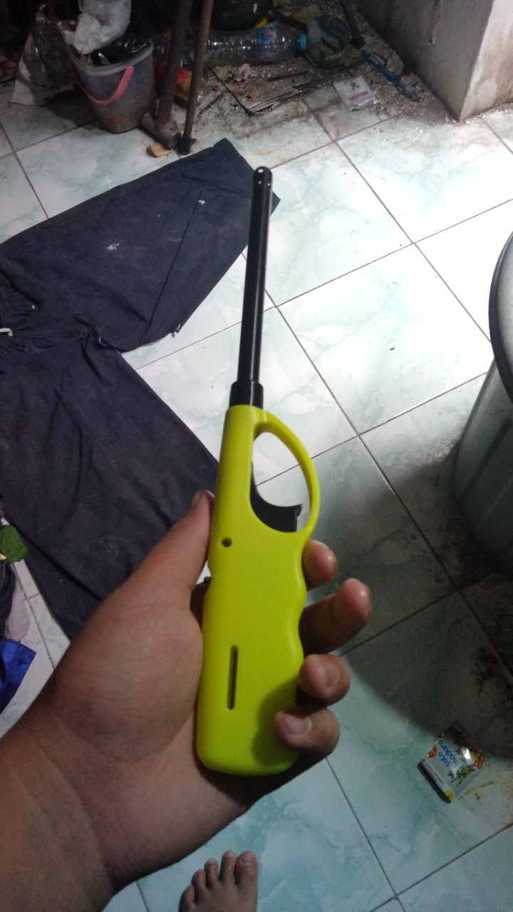 Korek Api Gas Panjang Pemantik Kompor Gas Warna-warni