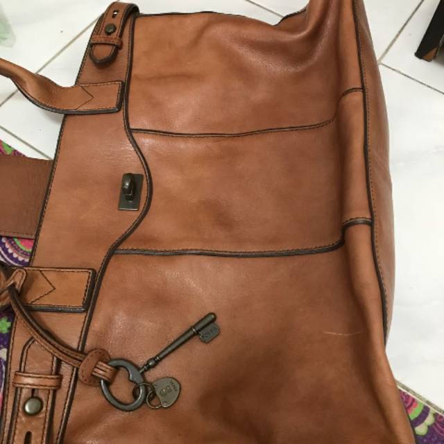 Fossil vri weekender lsrge preloved