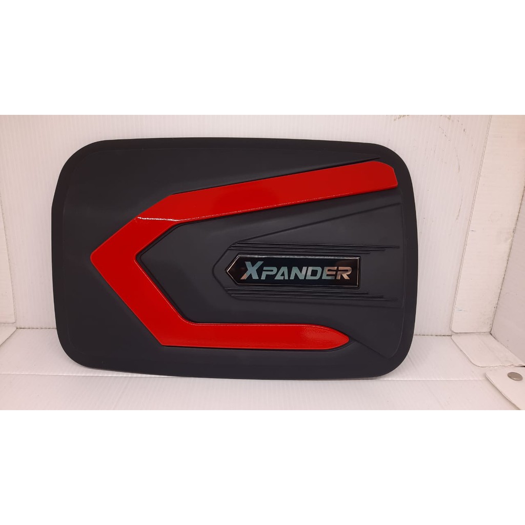 Tank Cover / Tutup Bensin Xpander Hitam Dop List merah