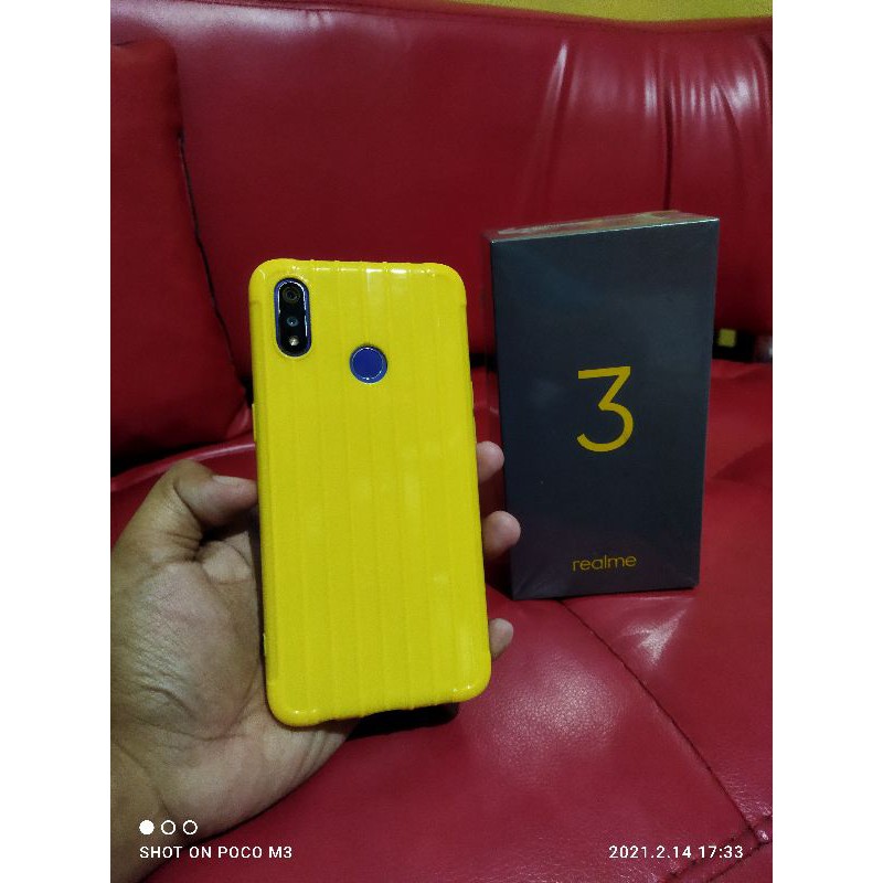 Hp Second Realme 3 Ram 4/64 Bonus softcase kece