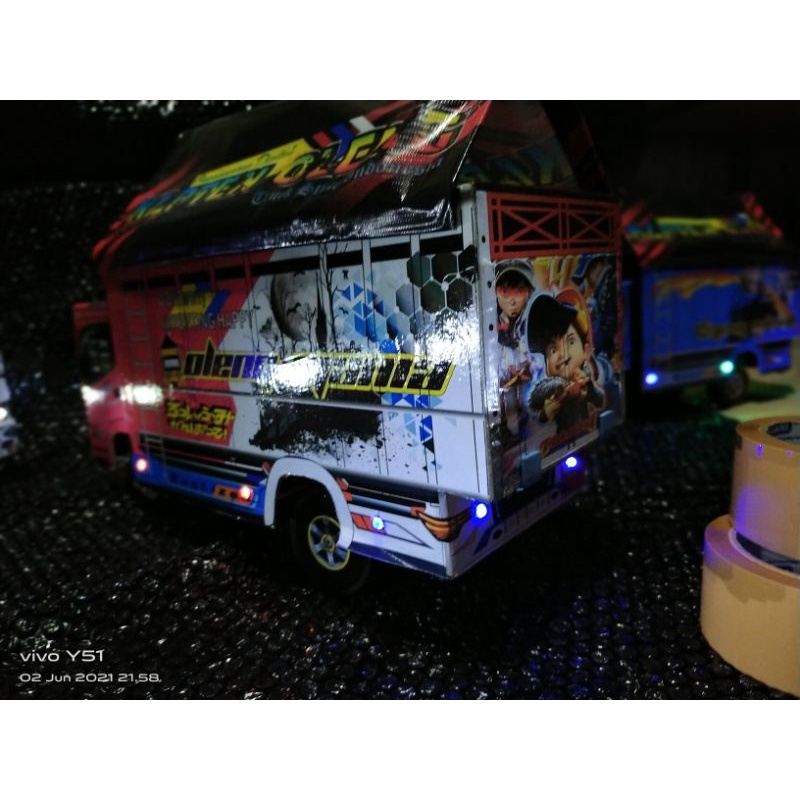 Truk oleng Oleng putih miniatur truk oleng jumbo 42 cm full lampu terpal