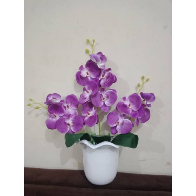 Bunga anggrek artificial +pot dinding /hiasan dinding