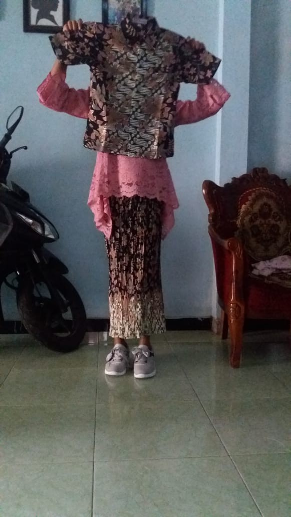 Part 1 Kemeja Batik Anak Hyva Navy Lengan Pendek / Kemeja Anak Batik Lengan Pendek