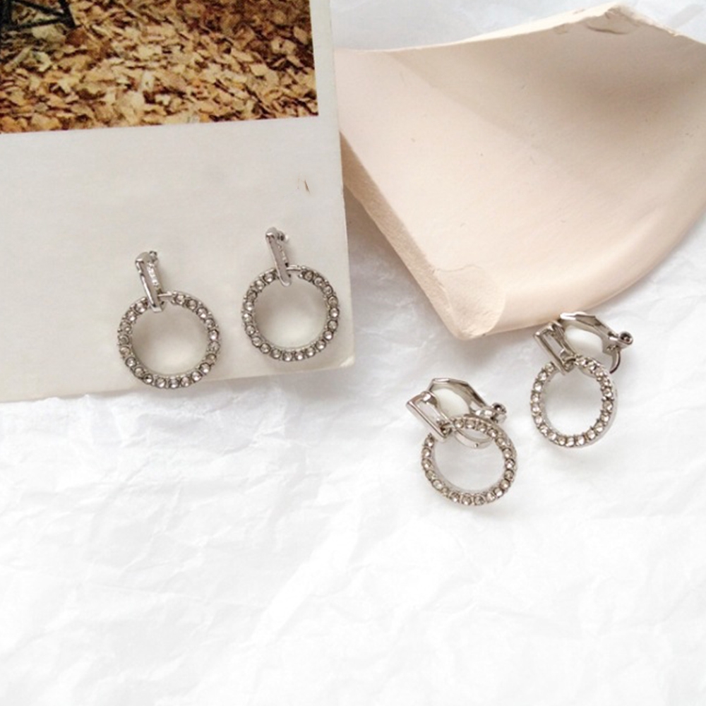 Anting Klip Tanpa Tindik Bentuk Bulat Warna Rose Gold Silver Aksen Kristal Gaya Korea Untuk Wanita