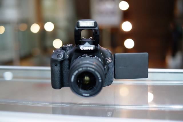 Canon 600D kit 18-55MM Kamera Canon Eos 600d-5