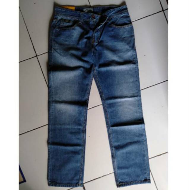 Cuci gudang Lois jeans 100% original