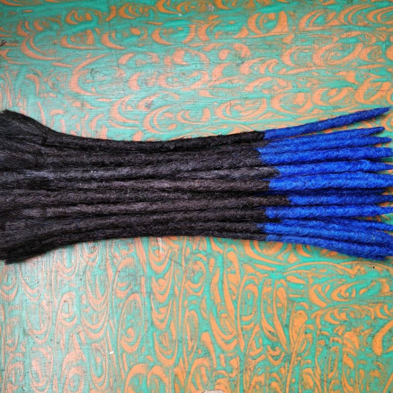 Rambut gimbal sintetis / rambut sambung warna hitam biru harga per batang