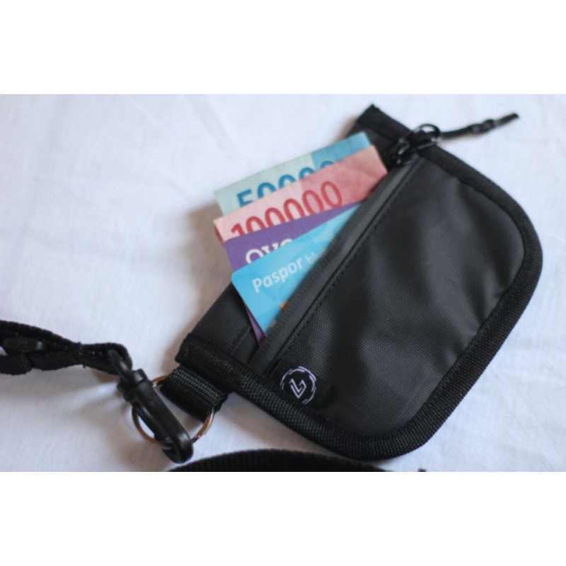 LOOKBACK POUCH SHAKO - WALLET - DOMPET - POCKET - HANGING WALLET WATERPROOF/DOMPET GANTUNG LEHER ORIGINAL KEREN MURAH BERKWALITAS