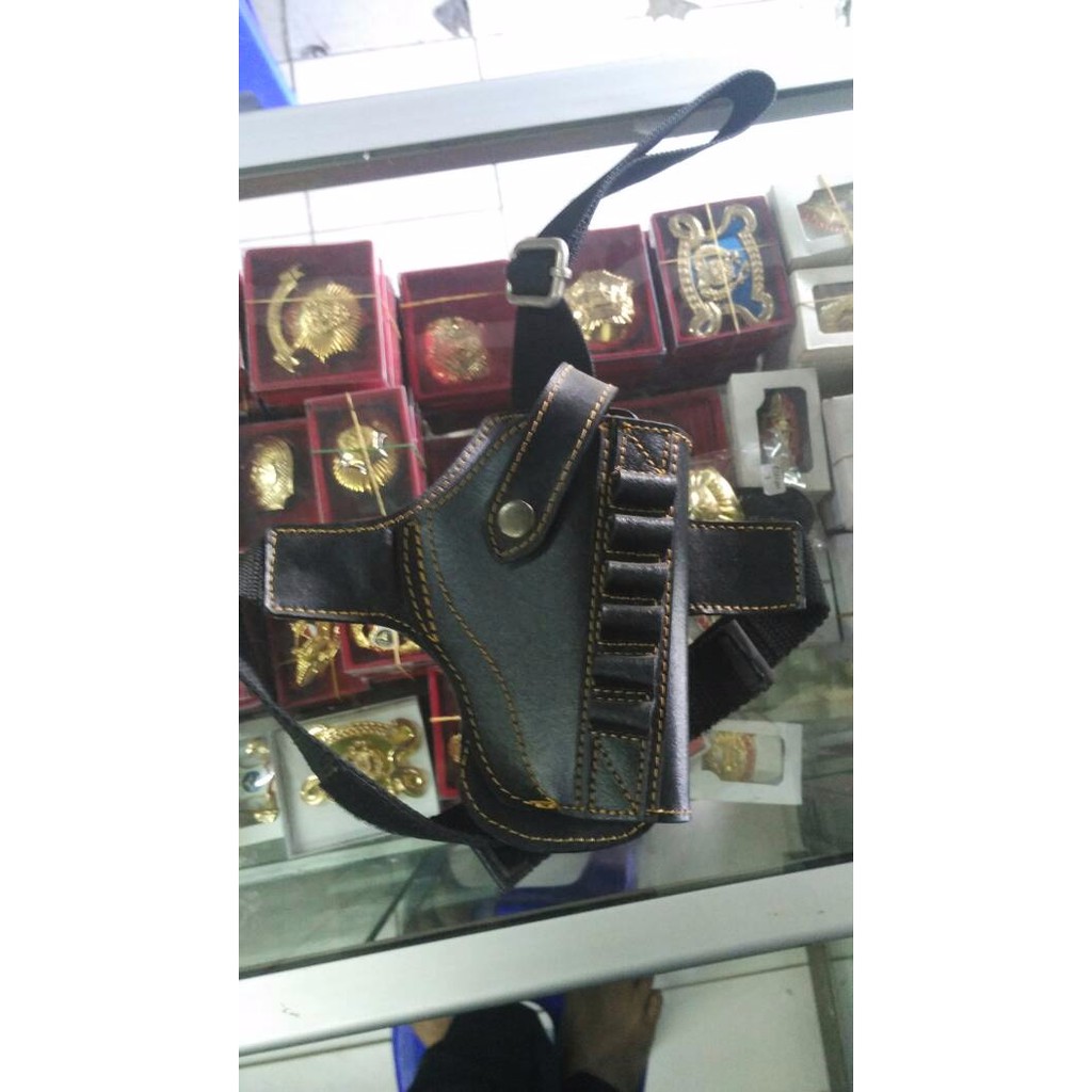 sarung pistol hoster paha