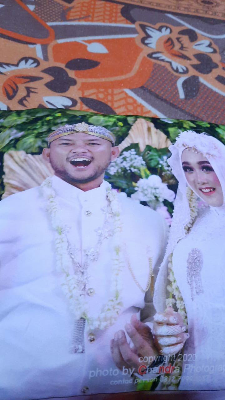 Bantal Sofa Wedding | Bantal Foto Wedding Gift | Kado Pernikahan Ukuran 45x45