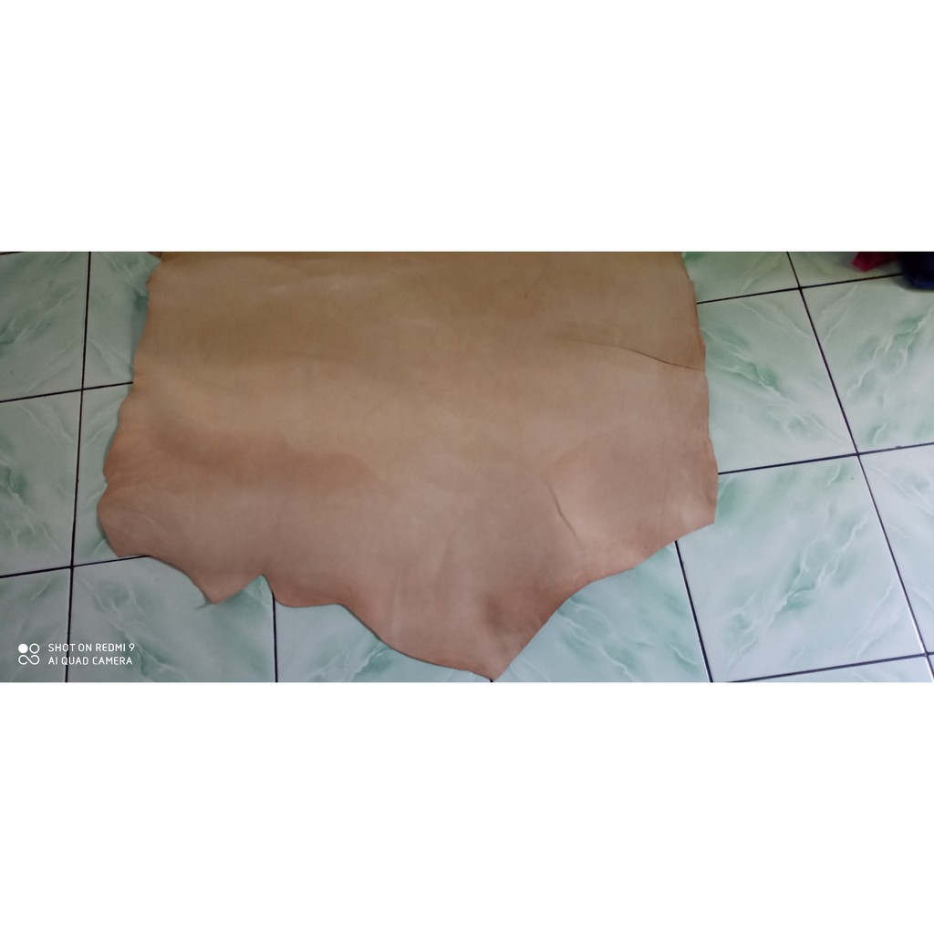 

Kulit Sapi Nabati Vegtan Asli Tebal 1mm Grade A Ukuran 20cm X 30cm