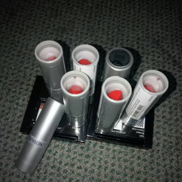 Living lipstick revlon