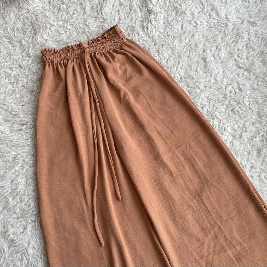 RUBY SET//SETELAN KULOT KRINKEL//OOTD KEKINIAN// SETELAN TERLARIS// SETELAN PALING BANYAK DI MINATI-CELANA SAJA MOCA