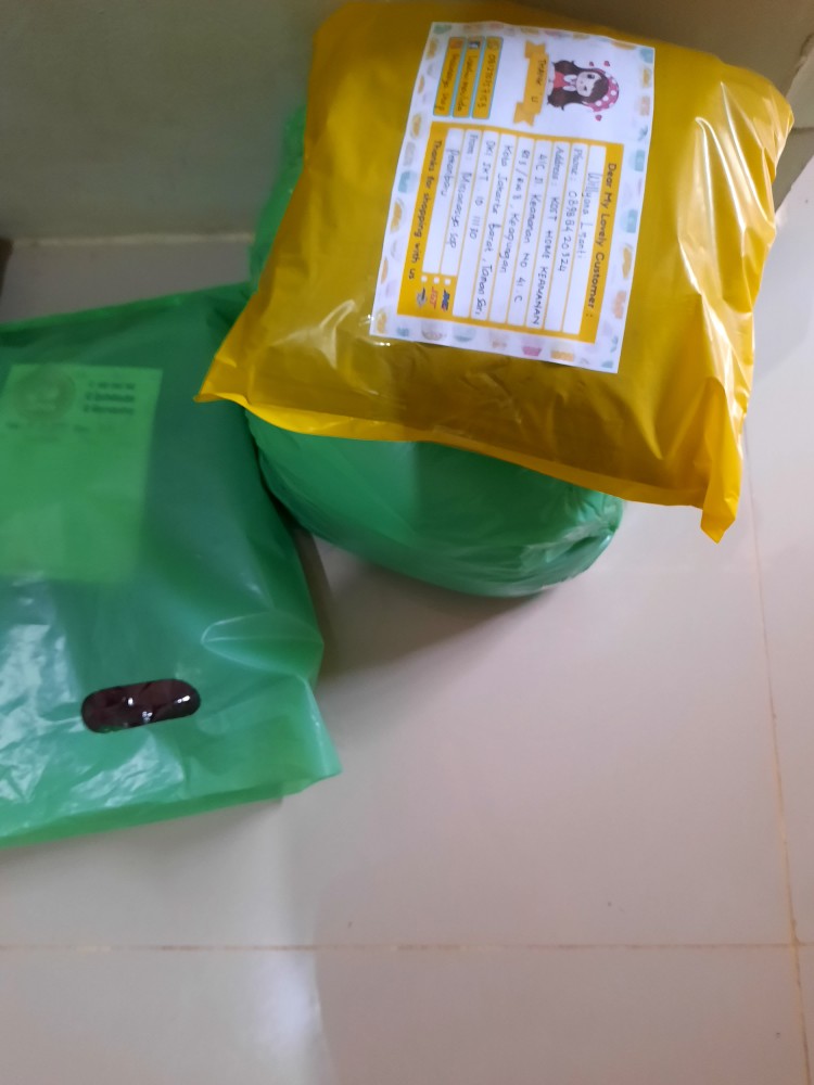 ( Isi 50 Lembar ) Kantong Kresek Olshop / Plastik Olshop Warna / Plastik Hd Pond Oval Uk 25x35