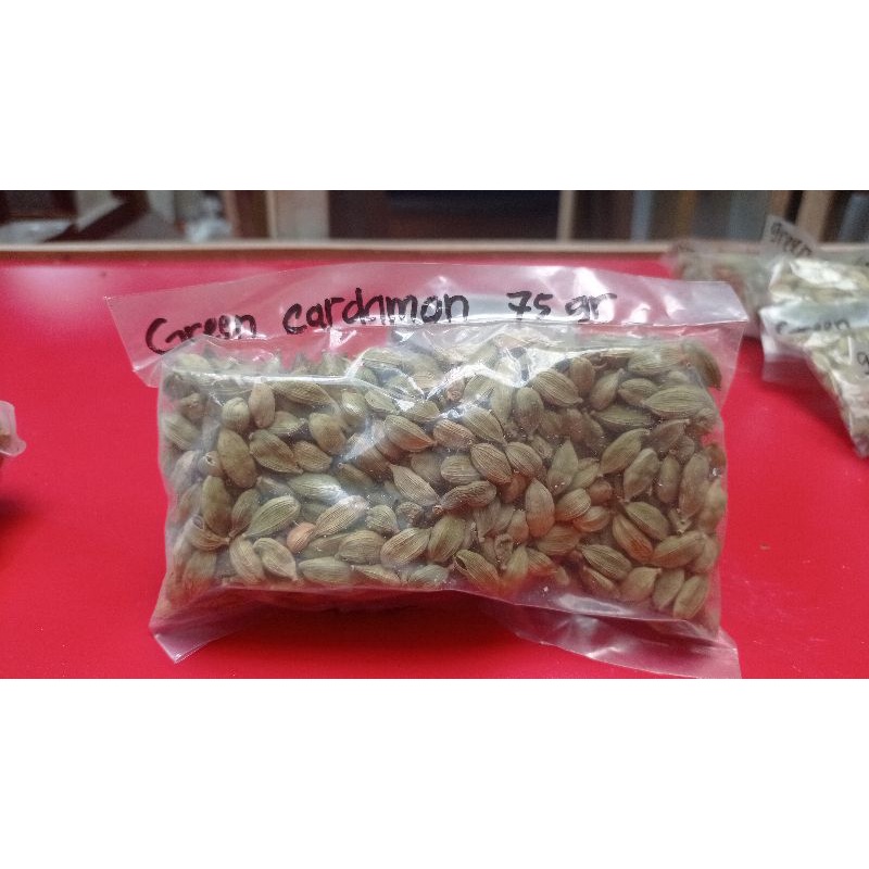 

kapulaga hijau / green cardamon 75 gr
