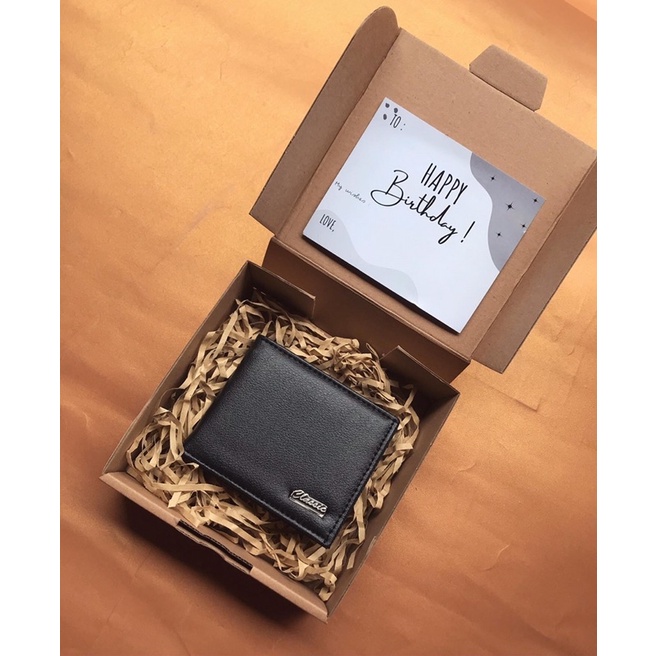 

Hampers Dompet /Hampers Ultah/Hampers Wisuda/Hampers Anniversary/Hampers Cowok