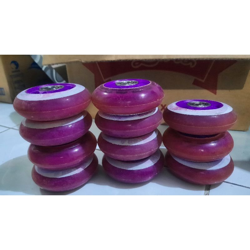 Roda ban Sepatu Roda full Karet tidak menyala