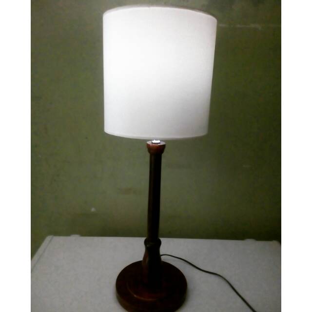 LAMPU MEJA LAMPU KAMAR LAMPU TIDUR LAMPU HOTEL