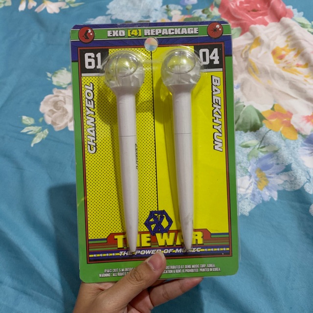 EXO BAEKHYUN SNOW GLOBE PEN