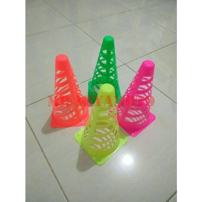 Cone Cone Kerucut Olahraga 1 Lusin Model Spiral