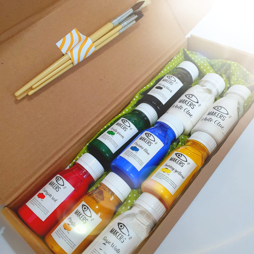 Acrylic Set . Set Cat Akrilik