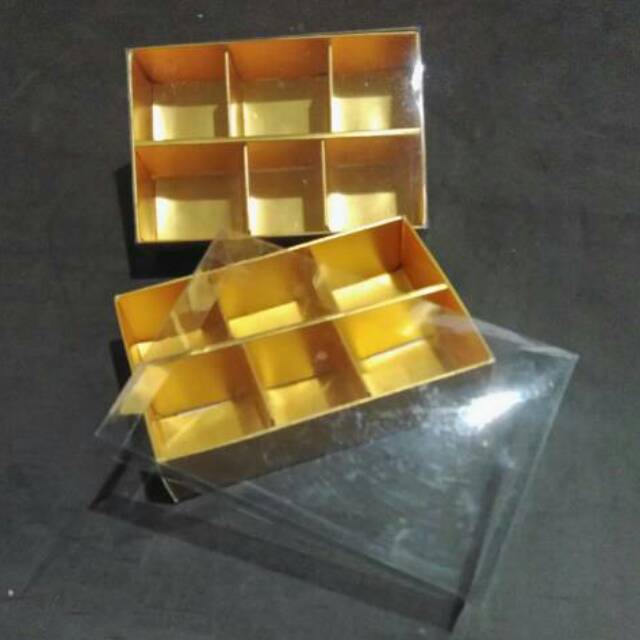 kotak coklat / kue kering sekat 6 (2x3) / 2 x 3