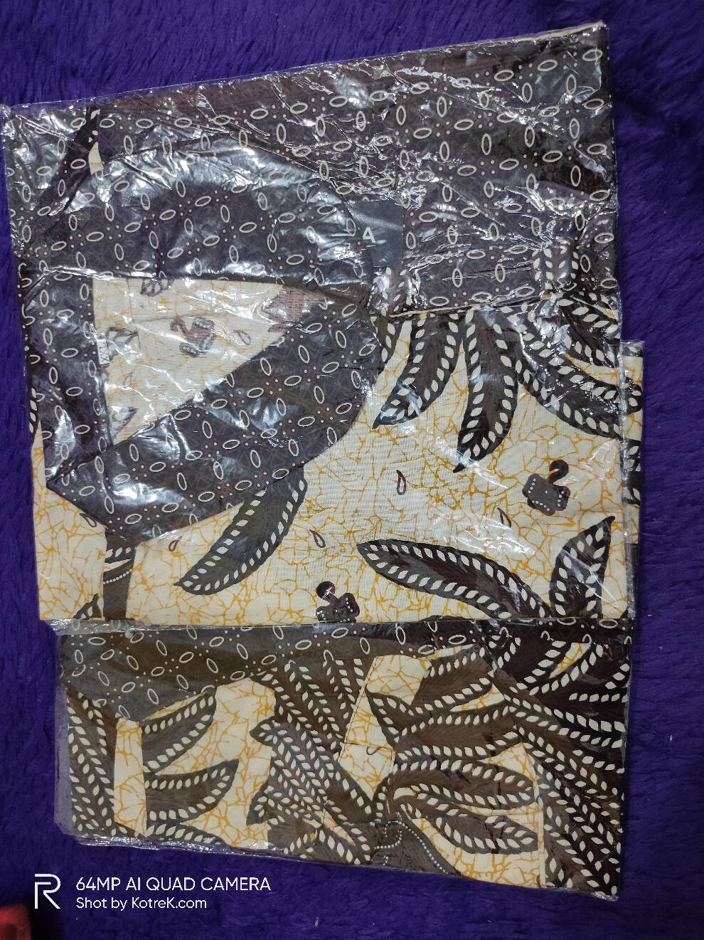 Couple Batik  Wanita/ Batik Sarimbit Seragam/ Couple Keluarga/ Blouse Cewek/ Hem Kemeja