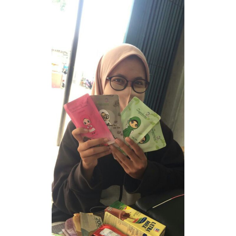 Black Charcoal Zayeeda Organic Face Mask