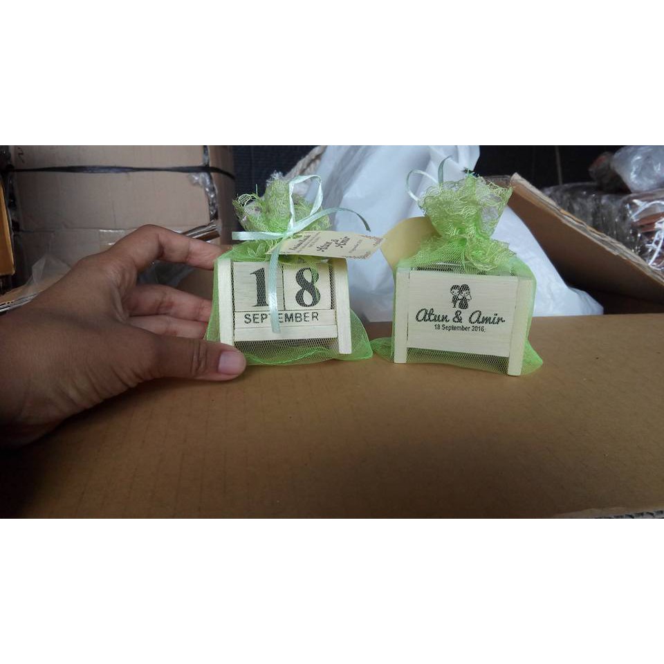 

souvenir kalender abadi
