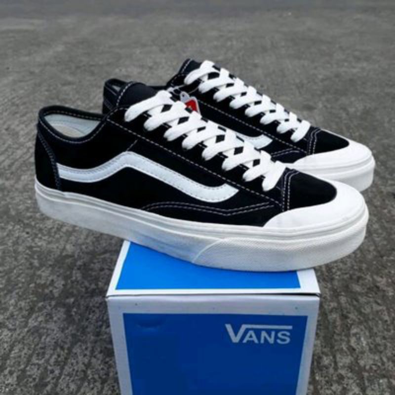vans36DeconBlackwhite