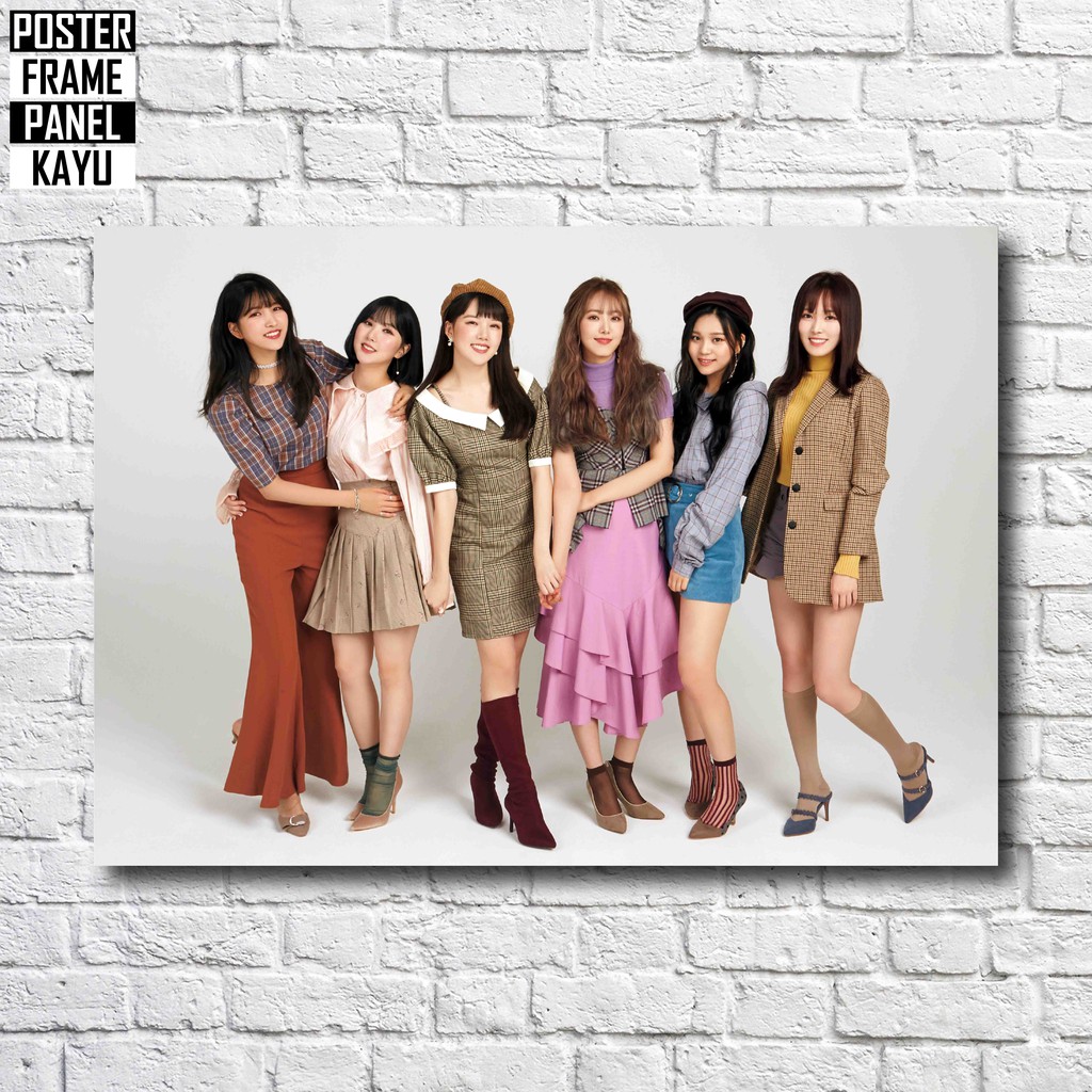 Poster GFRIEND Memoria Frame Kayu Solid A4 GF022