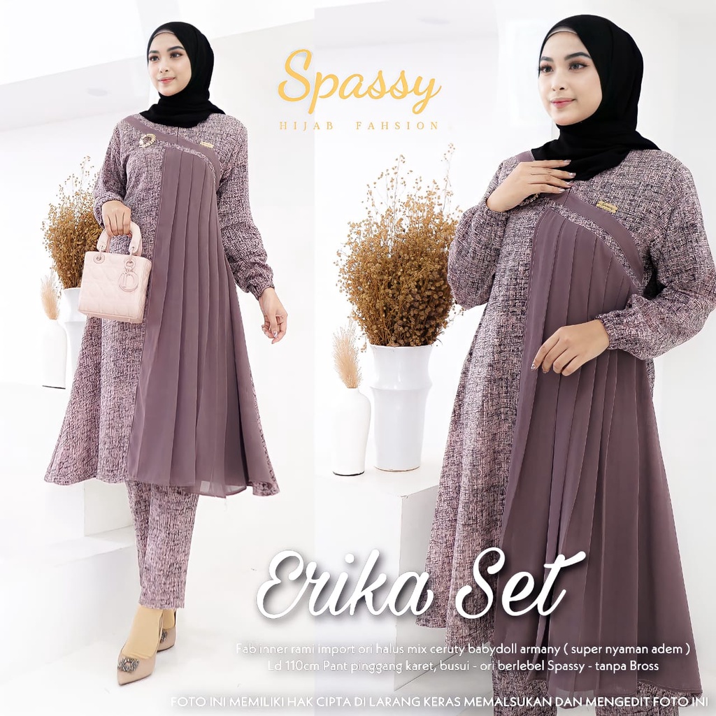 ERIKA SET / SPASSY