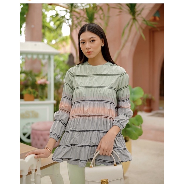 Nana blouse benang jarum