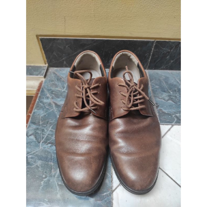 PRELOVED Clarks Pantofel Coklat Size 9