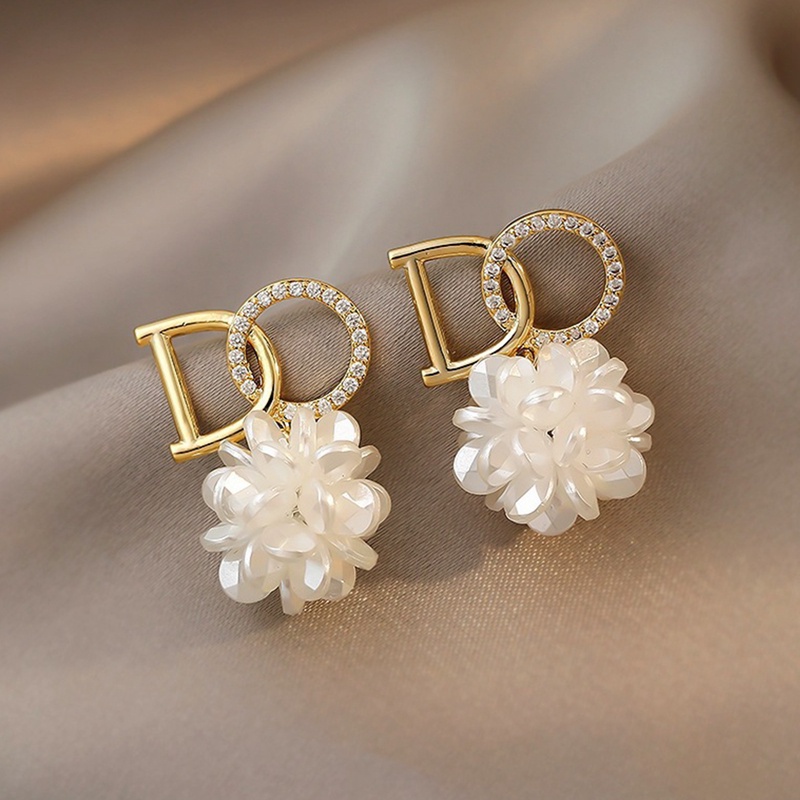 New Korean Sweet Resin Holiday Flower Stud Earrings For Women Fashion Elegant Acrylic Earrings Party Jewelry