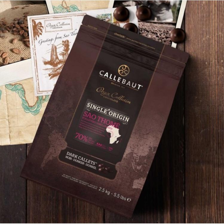 

Barey Callebaut Sao Thome Dark Chocolate Callets “Repack 500gram” - Couverture 70% - Gosend/Grab Only!!!