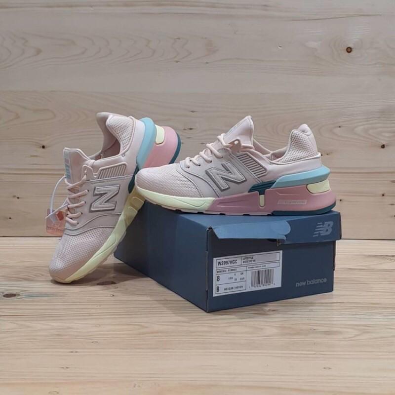 New Balance 997s Beige Pink