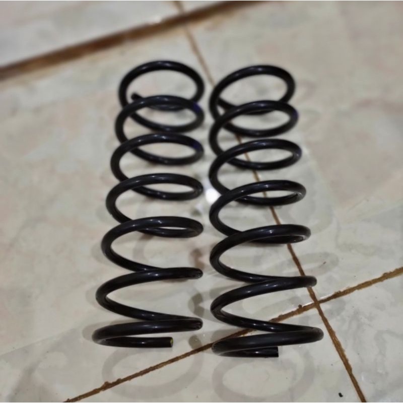 per keong / coil spring ukuran standard Toyota Corolla DX ke70 belakang
