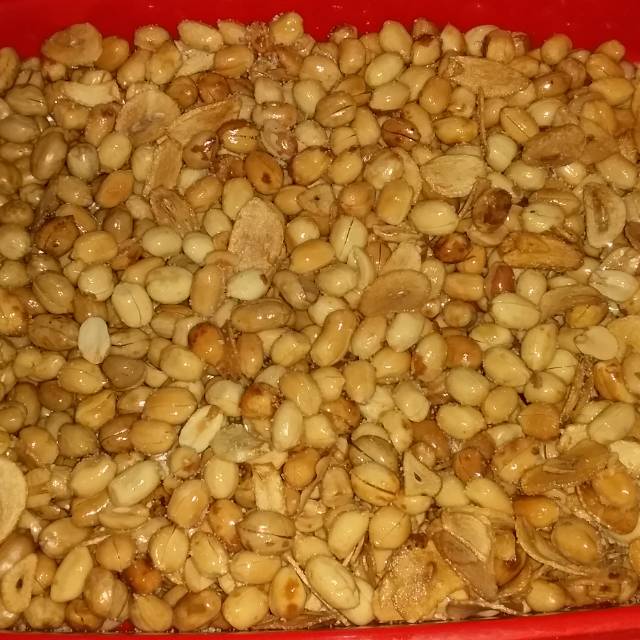 

Kacang goreng renyah 1 kg