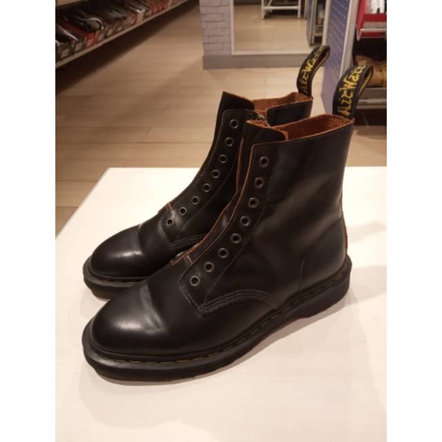 dr martens 1460 laceless