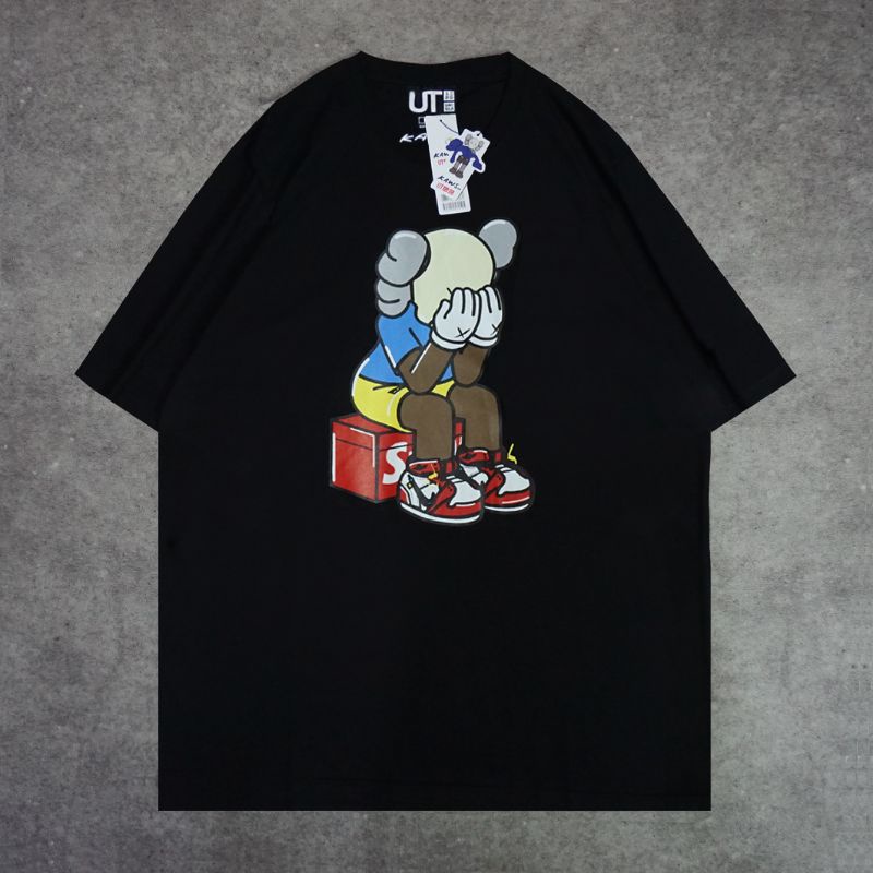 KAOS UNIQLO KAWS - BAJU T SHIRT UNIQLO X KAWS AUTHENTHIC-5