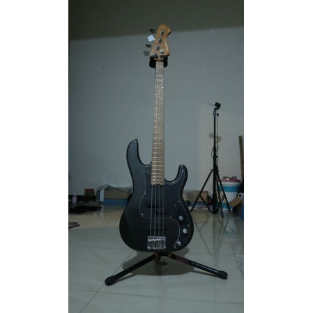 Bass Guitars - HARLEY BENTON Pro Series | Gitar Bass - bekas pakai