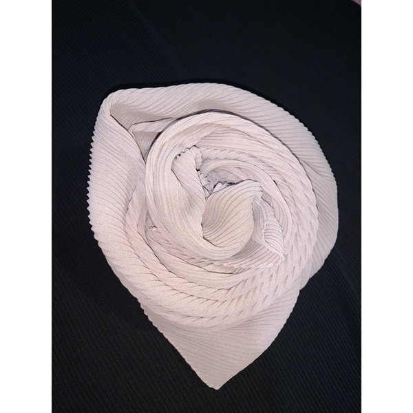 Havana Pleated Square Premium - Kerudung Plisket Segi Empat - plisket square-Nude Soft Pink