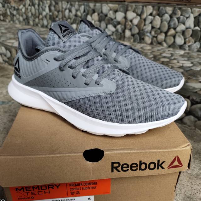 sepatu reebok running original