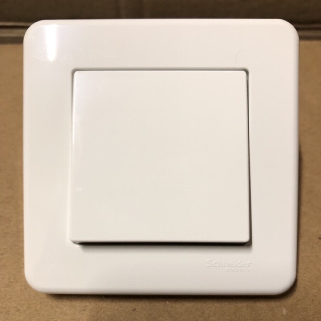 SAKLAR ENGKEL TUNGGAL SINGLE LEONA SCHNEIDER LNA0100321 PUTIH