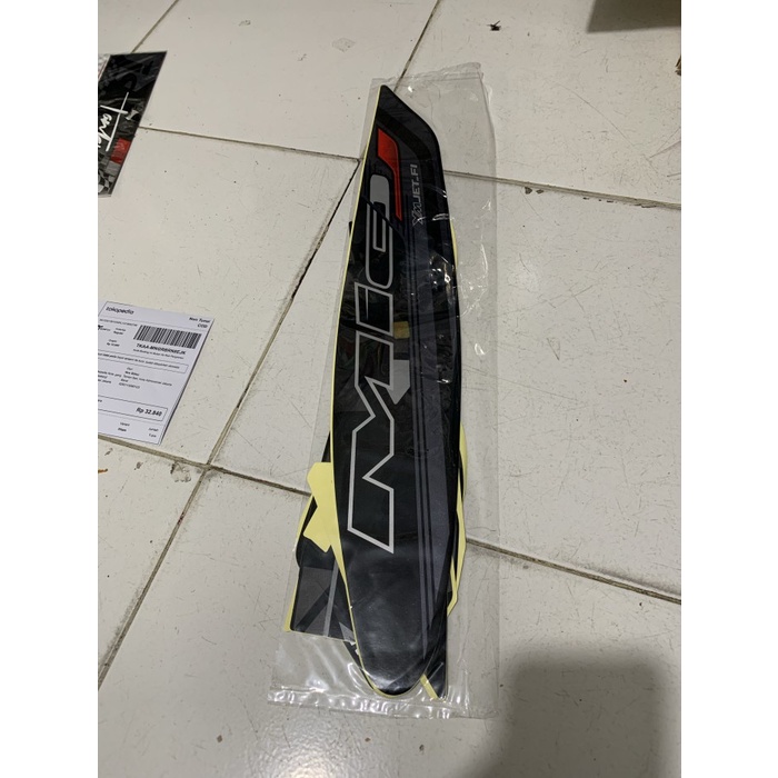 Stiker striping Mio J 2014 - Hitam