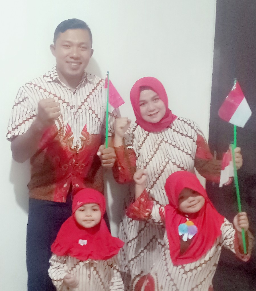 Batik Couple Keluarga Sania Ruffle Ori Ndoro Jowi Dnt Seno Merah Putih