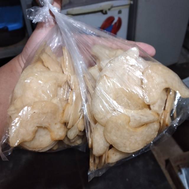 

Kerupuk udang kualitas premium 250 gram