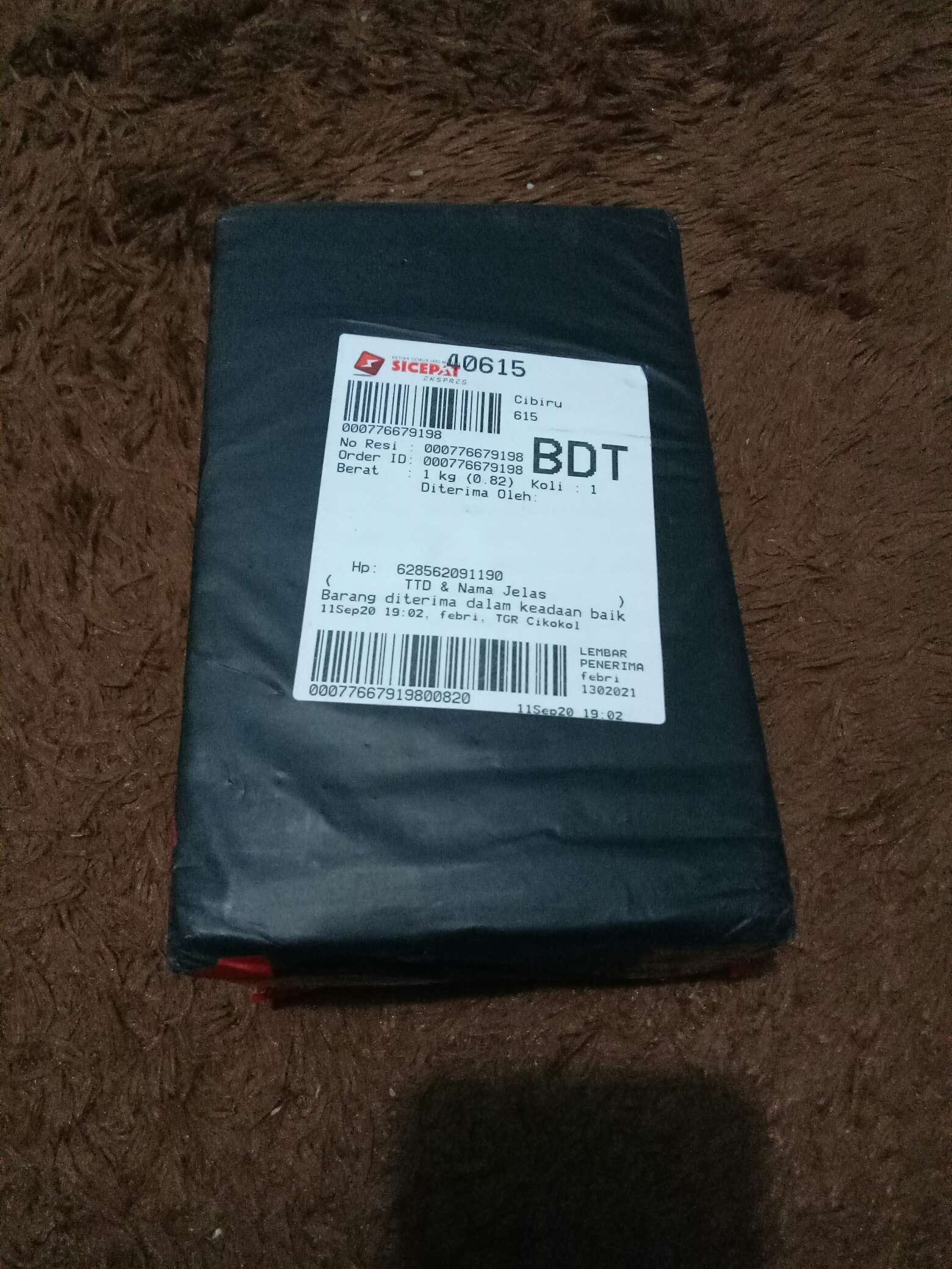 Yuri Hand Soap / Sabun Cuci Tangan Refill 375ml