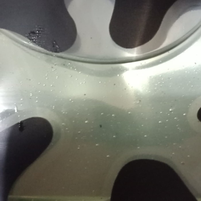 

Minyak Daun Pandan Wangi Murni dan VCO 1Liter